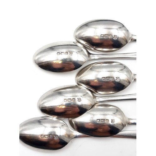 935 - A super set of six antique silver spoons with Sheffield hallmarks dating to 1913. In original blue v... 