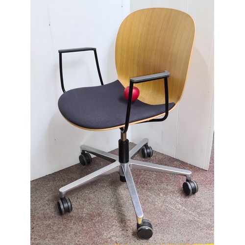 949 - Star Lot: The Swedish designed RBM Noor 6075 Meeting Chair is the ideal chair for people who work in... 