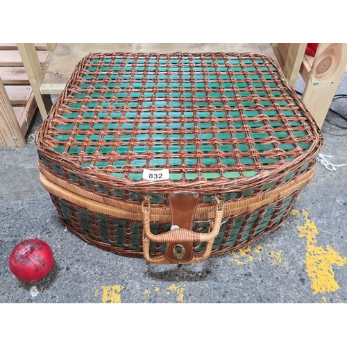 832 - Vintage-style picnic basket with wicker exterior and green fabric detailing, complete with a deluxe ... 