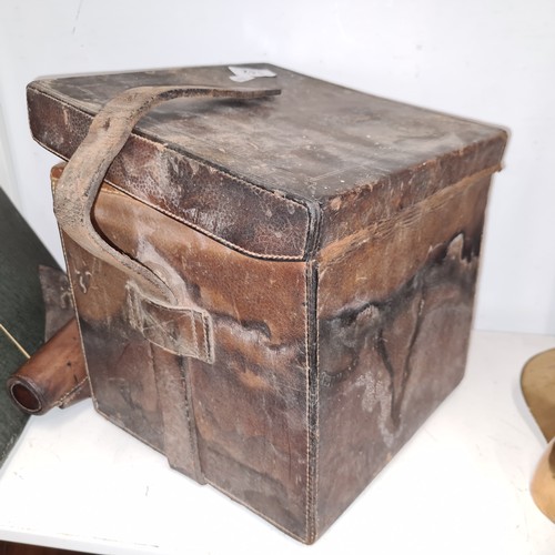 142 - An antique 1890s shotgun ammunition hunting leather case.