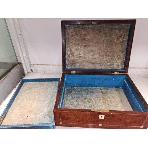 147 - A charming antique wooden jewellery box featuring inlay and Mother of Pearl marquetry to top and sil... 