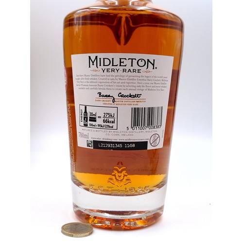 961 - Star Lot : A box of Midleton Very Rare Vintage release fine Irish whiskey. Dated - 2022. Comes in an... 