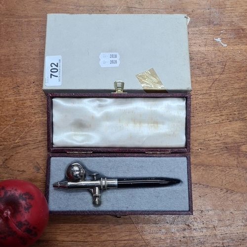 702 - An Aerograph Super 63 airbrush vintage tattoo gun in original velvet-lined case, c. 1960s. Precision... 