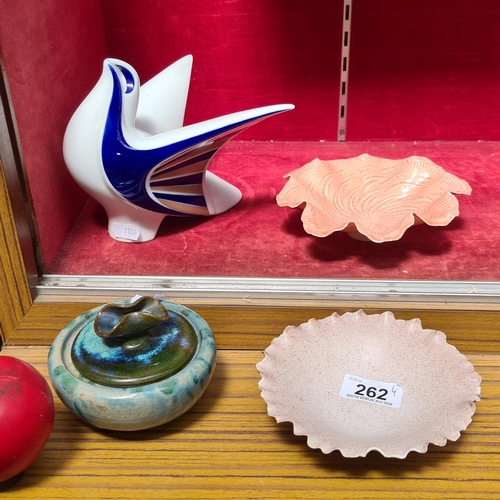 262 - Four pieces of ceramics including a Scargadelos figure of a Dove along with a studio pottery lidded ... 