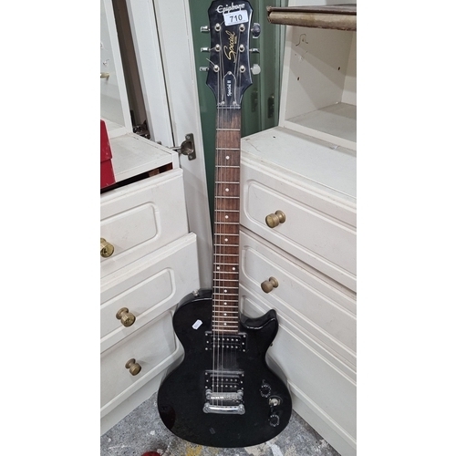 710 - Epiphone Special II electric guitar in black finish. Features a rosewood fretboard with dot inlays, ... 