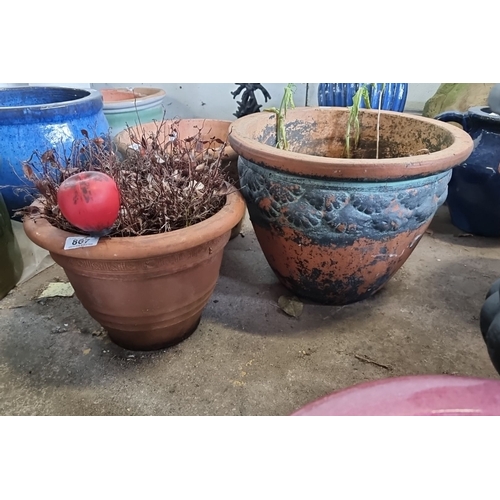 867 - Pair of terracotta garden pots, one with decorative blue-green glaze finish. Ideal for outdoor use o... 