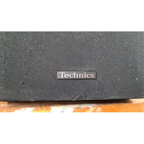 224 - A pair of Technics 2 way speaker system. Model no. SB-RI.