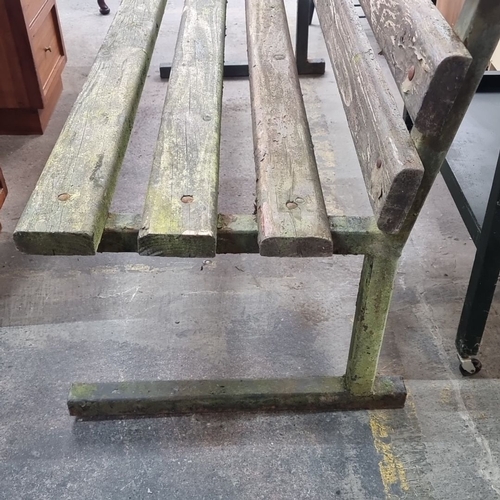 972 - Wooden slat bench with metal frame, vintage design. Perfect for outdoor or garden use.