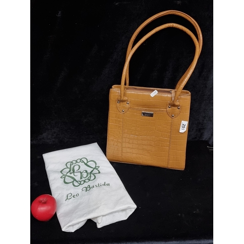 251 - A lovely designer Osprey London tan leather croc tote handbag. Similar models retailing €385+ on web... 