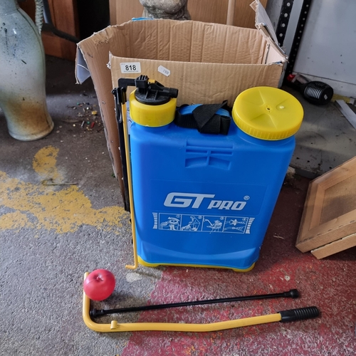 818 - A fantastic GTPRO 16l hand sprayer. Complete in original box.