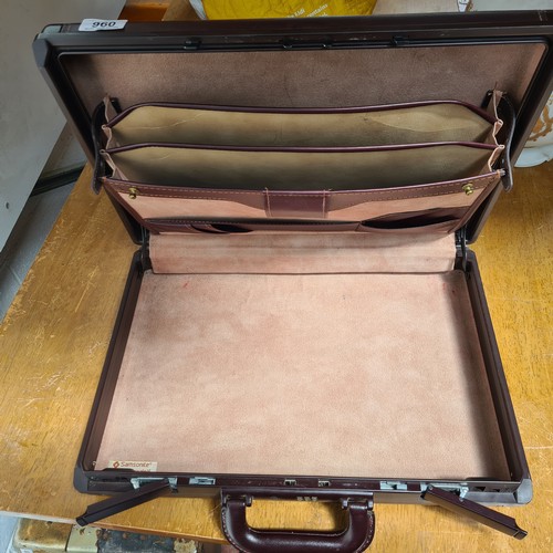 960 - 1989 Samsonite Classic Laureate LE briefcase, leather exterior with coded lock. Made in USA. Would h... 