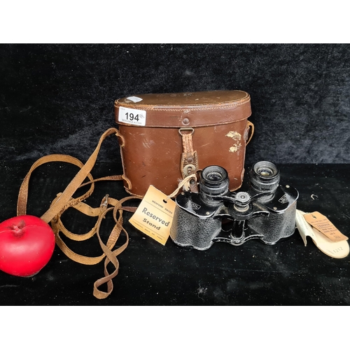 194 - A superb pair of vintage Huet Paris Miralux 8 x 30 binoculars. Comes with original race meeting admi... 