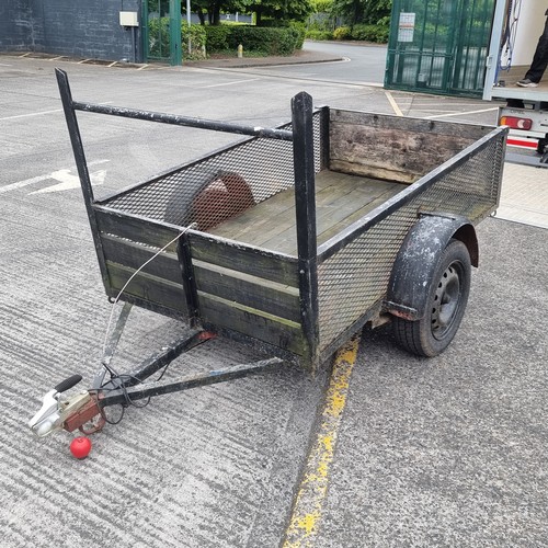 1170 - Star Lot : An excellent wheeled metal trailer to attach onto car / truck or any vehicle via tow bar.... 