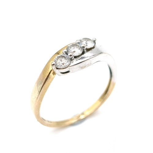 1204 - A fabulous nine carat gold stamped 375 diamante ring. Ring size N. Weight 1.69 grams.