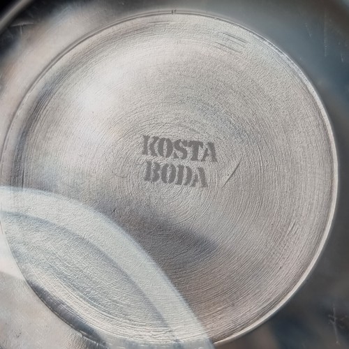 208 - A stunning Kosta Boda very heavy vase featuring beautiful swirling details in a white finish. In goo... 