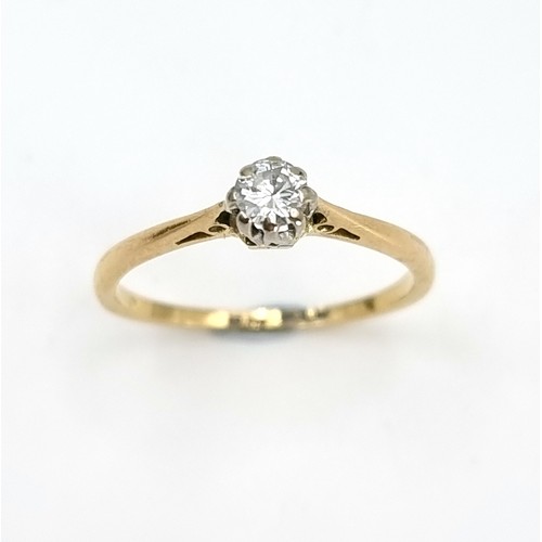 3 - Star Lot : An 18 carat gold/platinum diamond ring. Est. weight of diamonds - 0.25 carats. Weight - 1... 