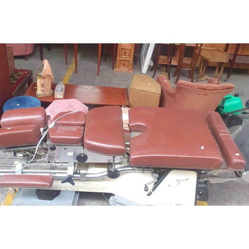 1228 - An interesting lot a pair of 1970s Zenith electrical chiropractic beds, With heavy metal bases and m... 