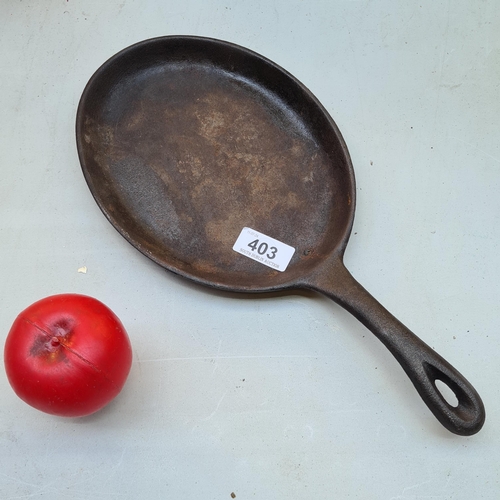 403 - A 'Guinness Made of More' Cast Iron Skillet Oval Frying Pan.