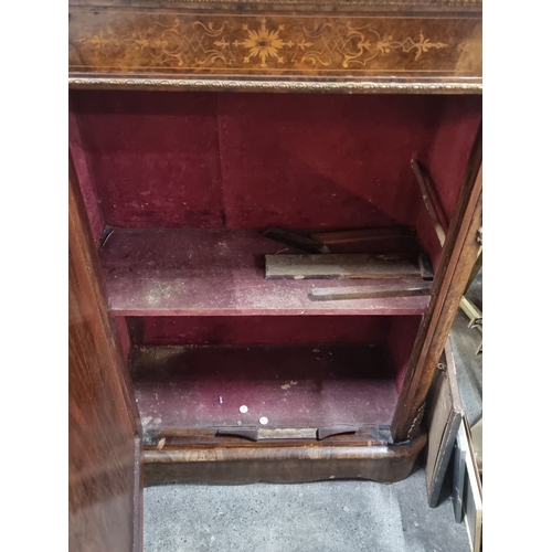 812 - Star lot : Victorian burl walnut inlaid credenza with intricate marquetry design, featuring ornate g... 