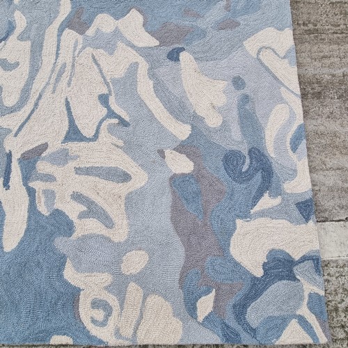 359 - A fabulous vibrant rug featuring an abstract design with a relaxing blue toned colour palette.
MM: 1... 