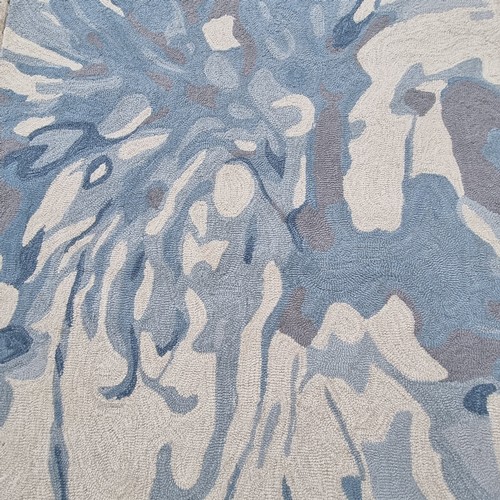 359 - A fabulous vibrant rug featuring an abstract design with a relaxing blue toned colour palette.
MM: 1... 