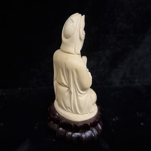 230 - Star lot..A wonderful antique bone carving of a Chinese Guanyin (Maternal Goddess). Highly detailed ... 