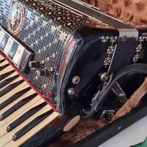 417 - Super Star Lot: A unique Ranco Antonio Supervox 120 Bass Accordion with lined hard carry case. This ... 