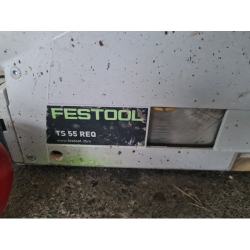 786 - Star Lot : A top quality Festool Circual saw with a CTL MIDI Dust Extractor, model no. 498253, 1200W... 