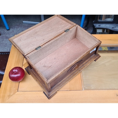 418 - Vintage art deco wooden box with carved diamond motifs. Features a hinged lid that opens to a spacio... 