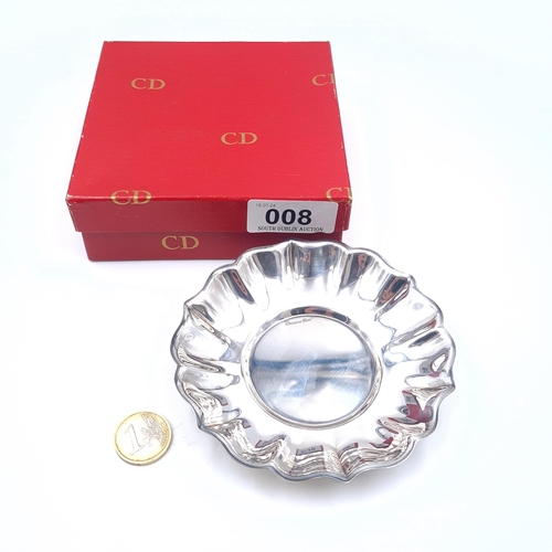 8 - A very pretty sterling silver pin dish with scallop edges. Marked Christian Dior. Dimensions 11.5cm ... 