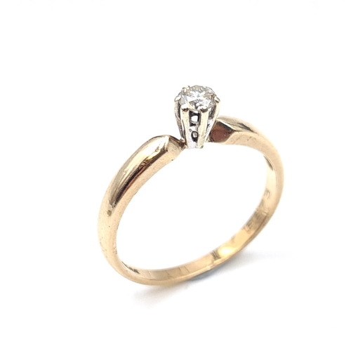 520 - Star Lot: A nine carat gold single stone diamond ring. Est weight of diamonds .2 carats. size M. Wei... 