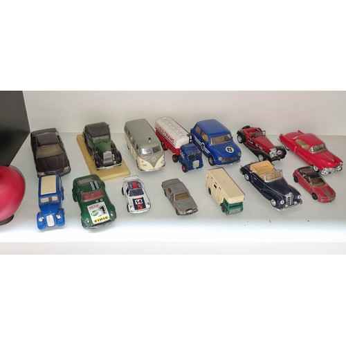 381 - A selection of vintage die cast model cars.