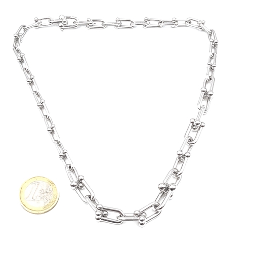 586 - A designer chain link necklace. Length 40cm. Weight 48.76 grams.