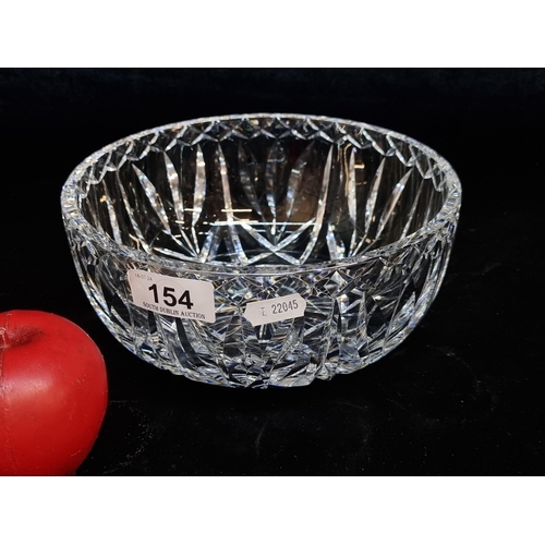 154 - A gorgeous Waterford Crystal centrepiece bowl with diamond pattern border. Acid mark to base and in ... 