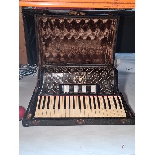 1178 - Super Star Lot: A unique Ranco Antonio Supervox 120 Bass Accordion with lined hard carry case. This ... 