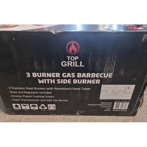 698 - Star lot : 3 Burner Gas Barbecue with Side Burner. Features stainless steel burners, aluminized flam... 