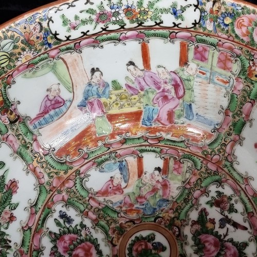 156 - Star lot : A beautiful early 20th century large hand painted famille rose porcelain Chinese bowl on ... 