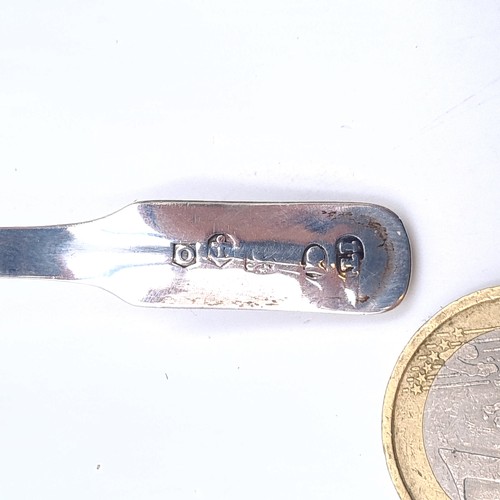 21 - A very unusual Georgian sugar spoon. Hallmarked Birmingham 1812. Dimensions 7cm length / sugar bowl ... 