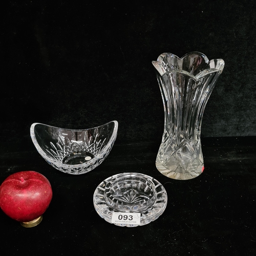 93 - Two Waterford Crystal pieces all with acid mark to base including a decorative bowl and heavyweight ... 