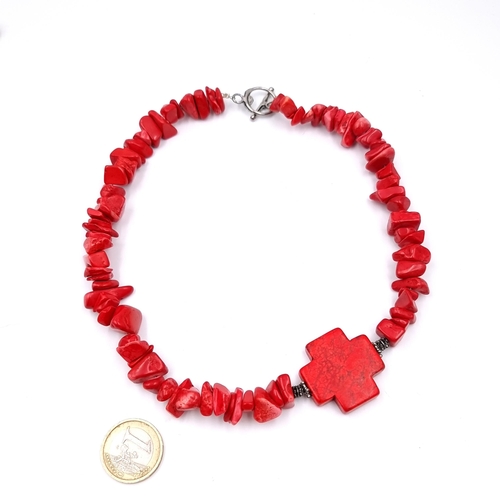 1022 - A vibrant red coral stone necklace with T bar clasp. Comes in a bag.
Total Length: 42 cm