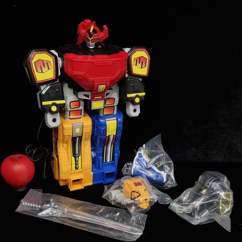 107 - A very cool vintage remote controlled 'Mighty Morphin' Power Rangers 'Megazord'. Comes in original b... 