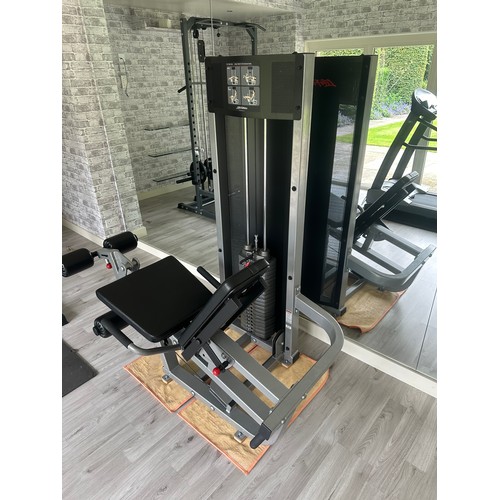 1057 - Super Star Lot : A high quality Lift fitness multi gym. With Leg Extension and leg curl. With A full... 