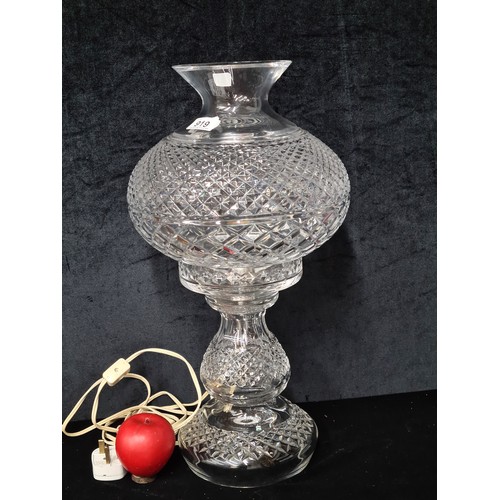 919 - Star lot : A very large Waterford crystal table lamp featuring a diamond-cut pattern. Includes Water... 