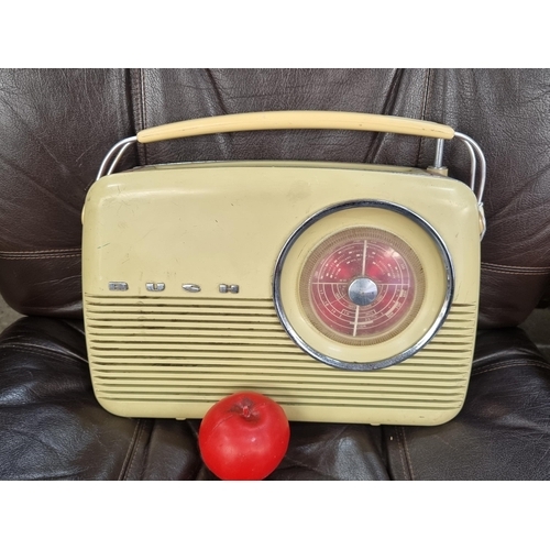 796 - An iconic original 1960's Bush radio.