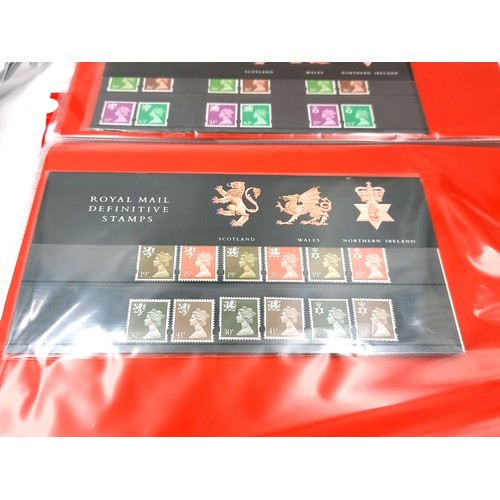 1046 - An excellent collection of British fine definitive and postage due stamps. Presentation packs includ... 