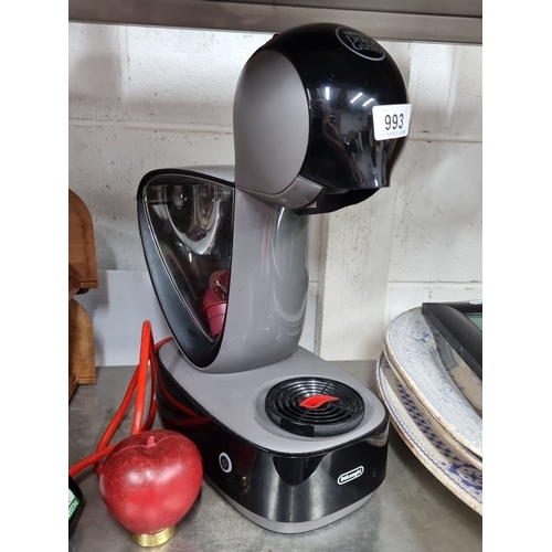 993 - A DeLonghi Nescafé Dolce Gusto Coffee Machine. Comes with Costa coffee pods. The machine has a sleek... 