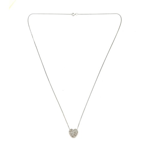 14 - A very pretty heart shaped diamond pendant necklace set in nine carat white gold. Length of chain - ... 