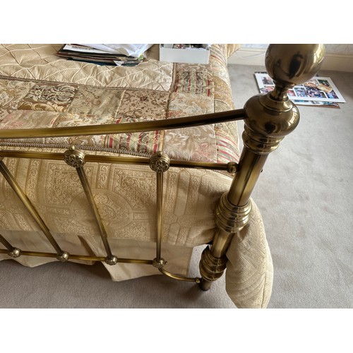 1065 - Star lot : A very high quality Brass Bed, 5 feet x 6'6 Lovely quality (If we get the bedding with it... 