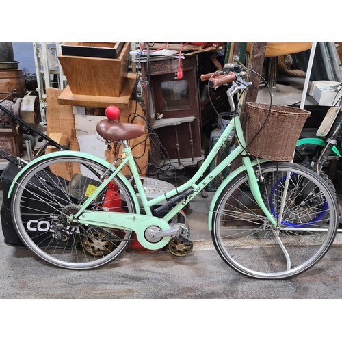 893 - Almost new, Dawes Penny Royal Ltd Edition 26w Womens 2016 - Hybrid Classic Bike. Features a steel fr... 