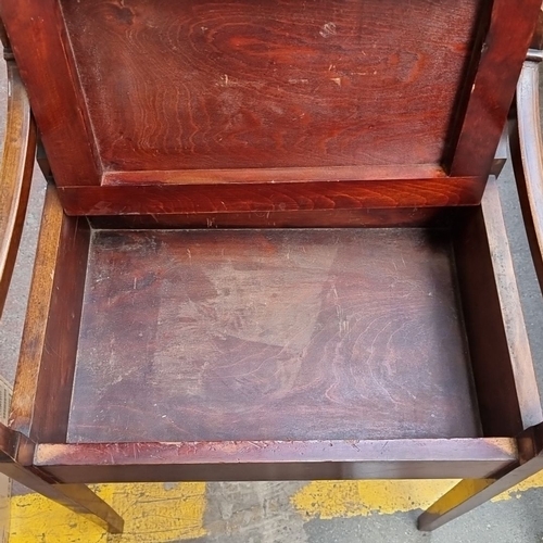 415 - A beautiful Edwardian antique mahogany piano stool with sheet music storage compartment under the se... 